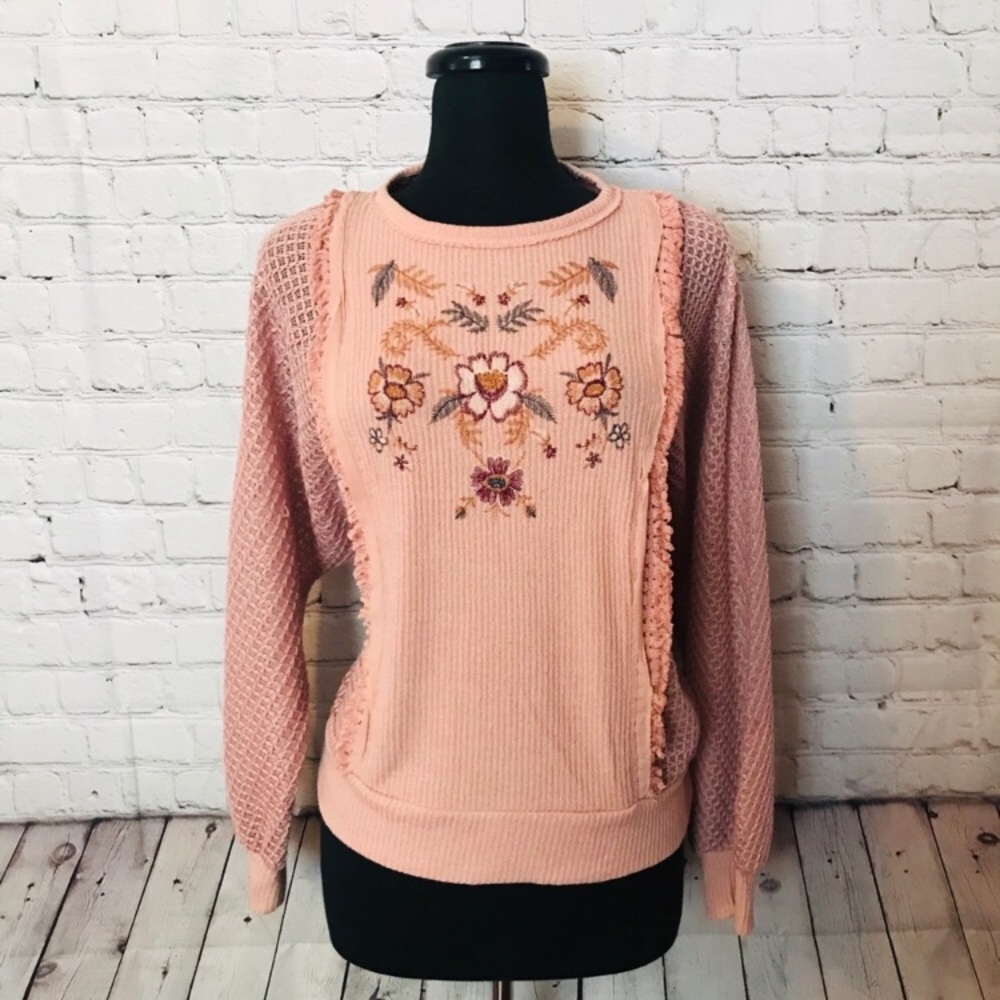 Knox Rose Embroidered Sweater